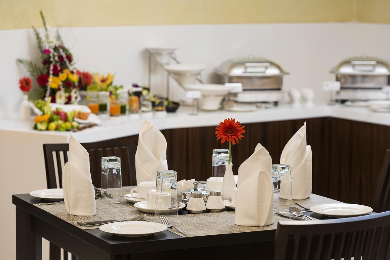 Burnpur The Fern Residency Galaxy Mall מראה חיצוני תמונה