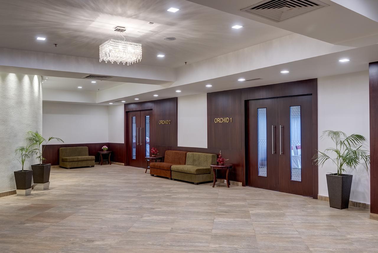 Burnpur The Fern Residency Galaxy Mall מראה חיצוני תמונה